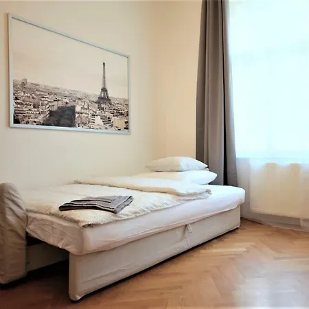 Castle Apartahotel