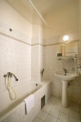 Hotel Meda Of Museum Kampa 3*