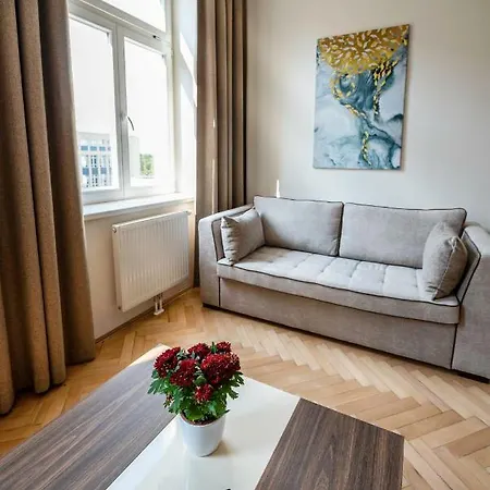Letna Garden Apartment *
