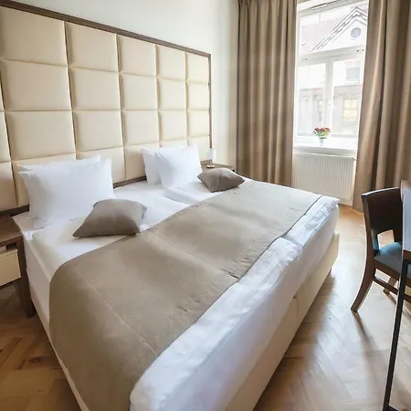 Letna Garden Apartment *