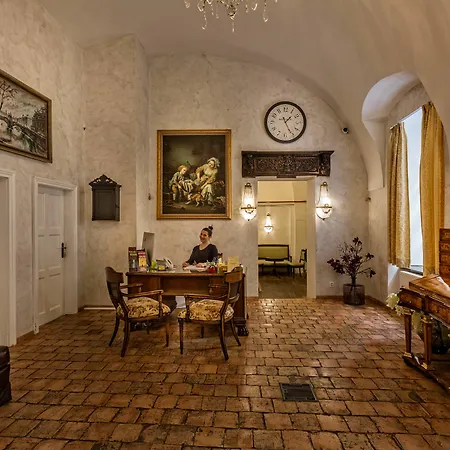 Little King Old Town 3*