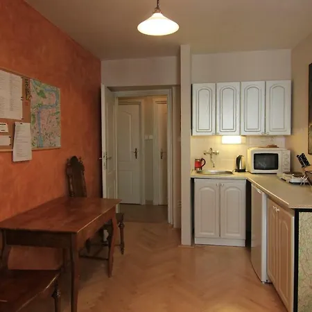 Mala Strana 1 Apartment *