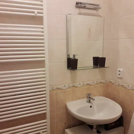 - Hostivar Apartamento *