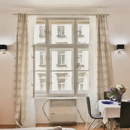 Comfortable Zizkov For 6 Pax Easybnb Apartment *