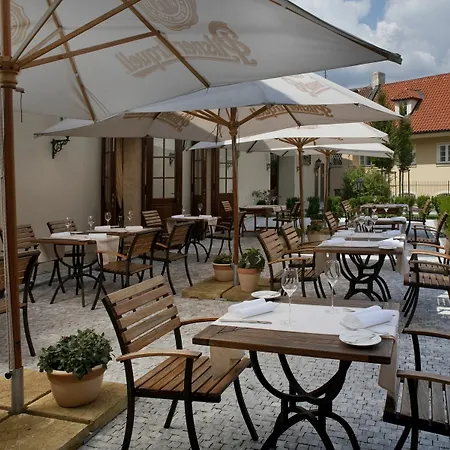 Hotel Lindner Castle, Part Of Jdv By Hyatt