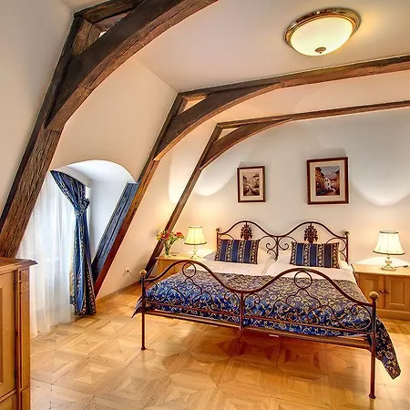 Hotel Golden Star