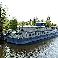 Ботель Racek