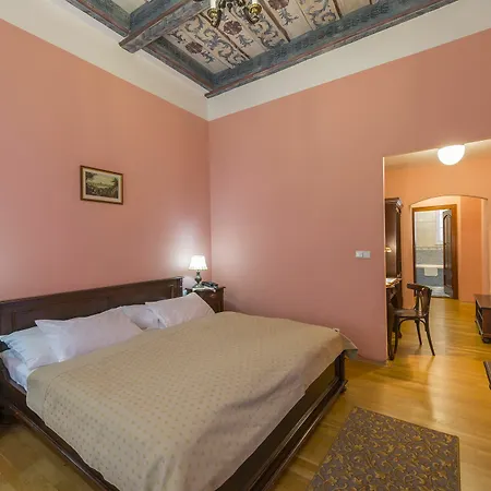 Cerny Slon Prag