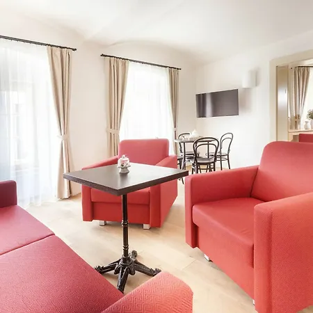 At The White Lily 4*