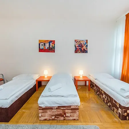 Welcome Aparthostel Hotel Praga