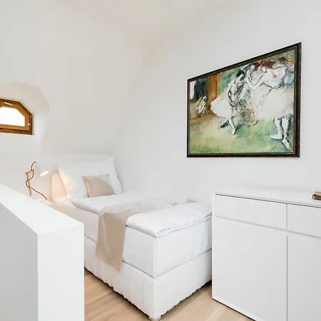 Apartment Empirent Avenue