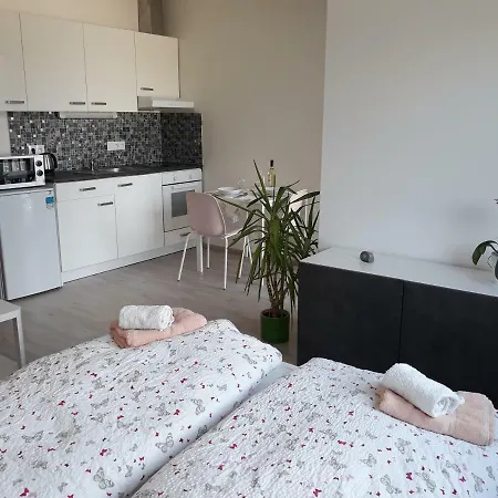 Apartmán Exclusive Kolbenova Next To Subway Praha