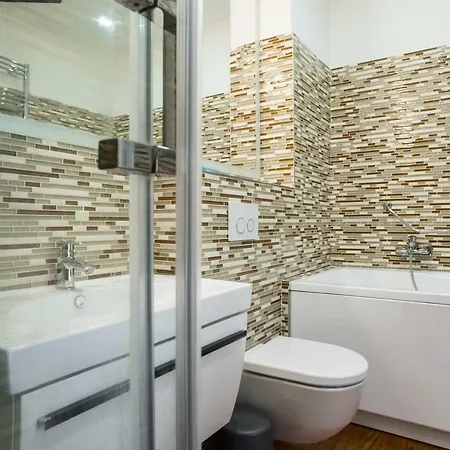 Royal Near River - Nek4th Apartment Prague