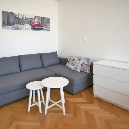 Casa Anna Opletalova Apartment