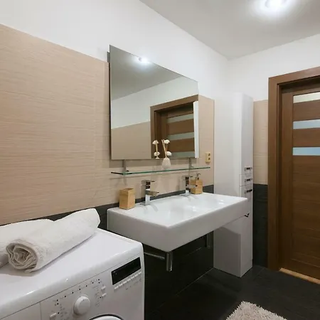Apartment Spacious Near Wenceslas Square *