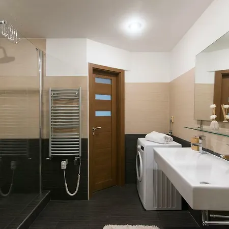Spacious Near Wenceslas Square Apartment