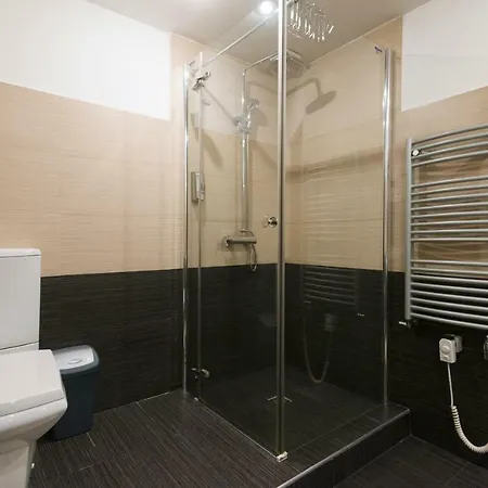 Spacious Near Wenceslas Square Apartment Prague