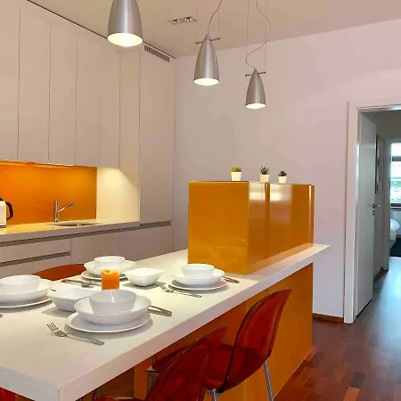 Luxury In The Center Of Apartment *