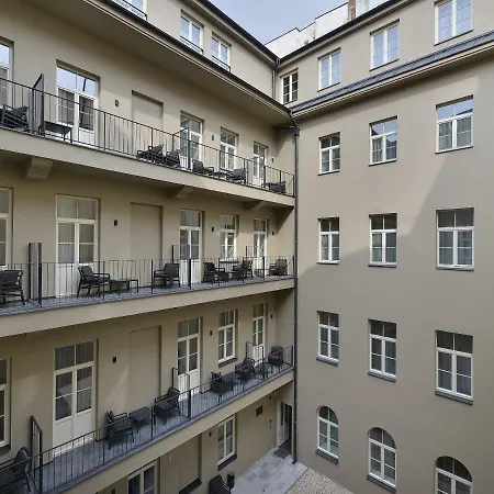 Ea New Town Szálloda 4*