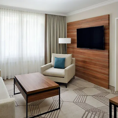 Marriott Hotel 5*