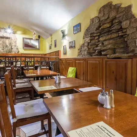Klarinn Castle 4* Praag