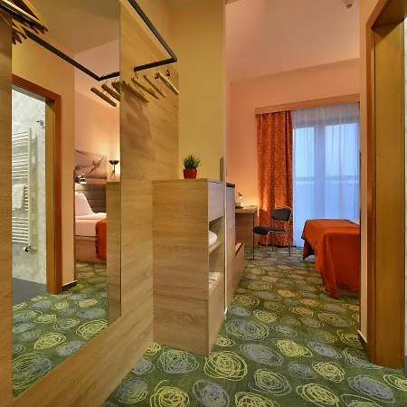 Ramada Airport Hotell Prag