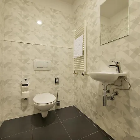 Hotell Ramada Airport Prag
