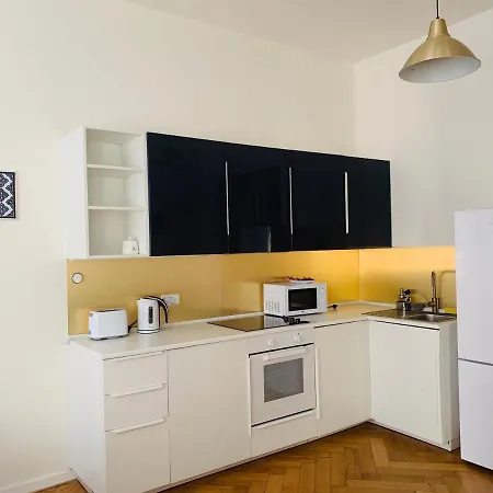 Aparthotel Blue Prague 3*