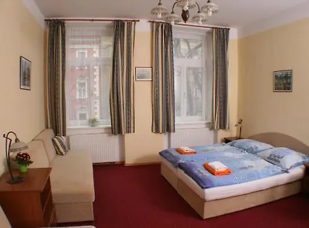 Aaron 3* Prag