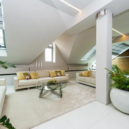 Grand Central Residence By Tkc