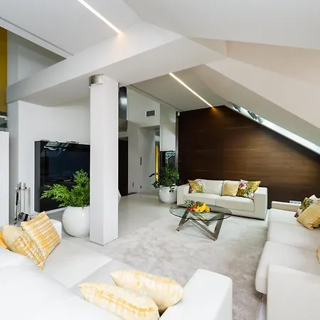 Grand Central Residence By Tkc Aparthotel Prague