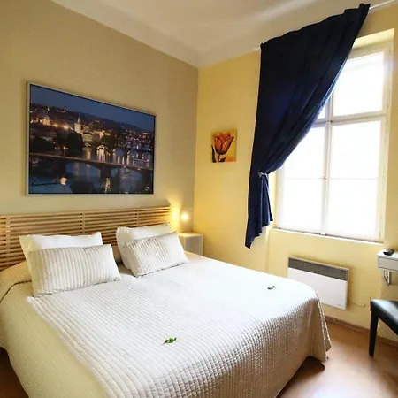 Lounge Crown Hotel 3*