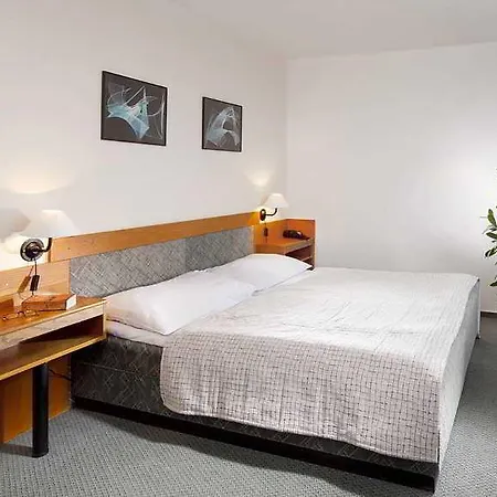 Comfort Hotel 4*