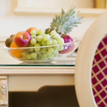 Luxury Family Royal Palace 5* Prága