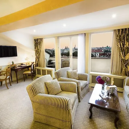 Luxury Family Royal Palace 5* Prága