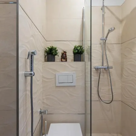 Minimalist Studio In Vinohrady By Days Apartment *