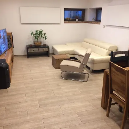Feriehus Mamut Privat Garden House