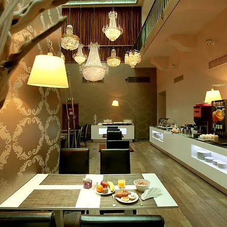 Hotel Floor 4*