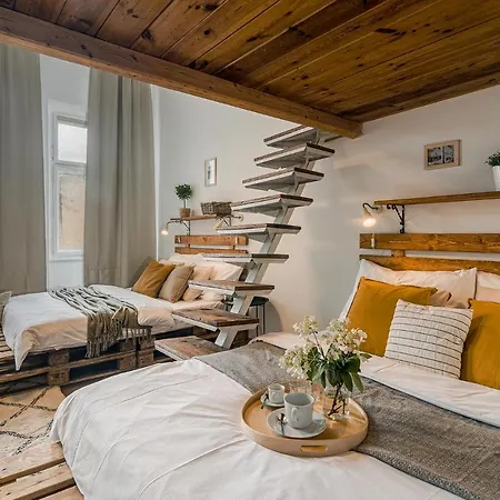 Historic Centre By Michal&friends Apartment