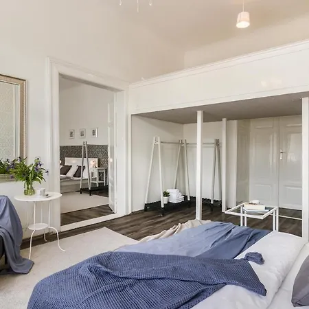 Apartment Historic Centre By Michal&friends