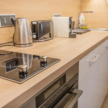 Apartment Business Andel, 10 Min To Centre, Netflix, Paid Parking Prague