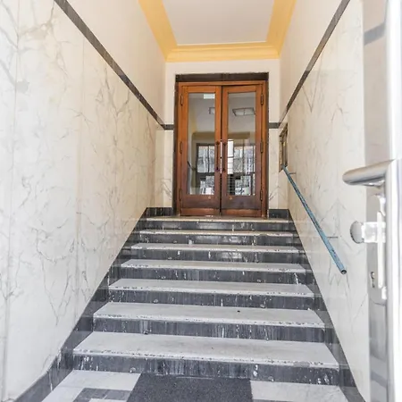 Business Andel, 10 Min To Centre, Netflix, Paid Parking Prague