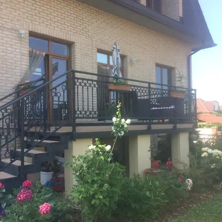 Homestay Nad Helmrovkou
