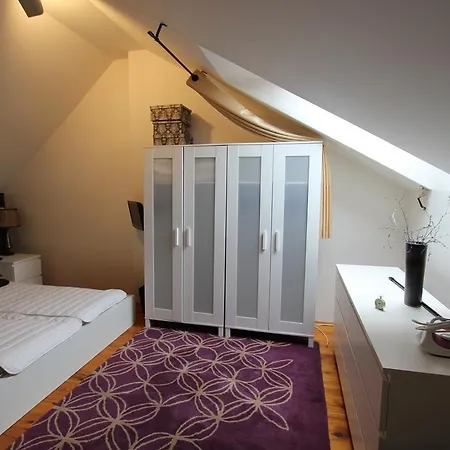 Apartment Italska * Praga