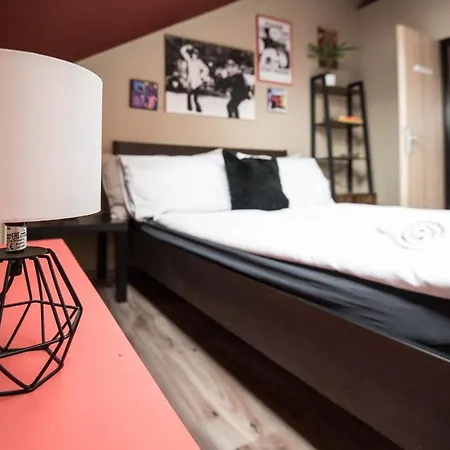 Hostel Brix