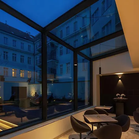 Cube Prag