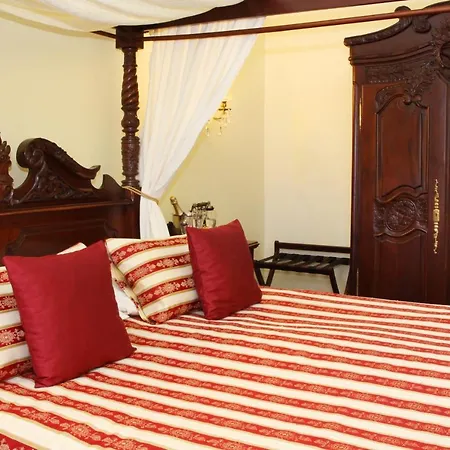 King Charles Boutique Hotel 4*