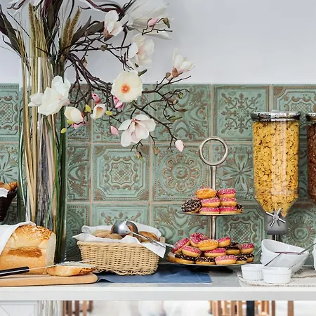 Royal Court Hotell