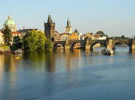 Lobster 4* Prague