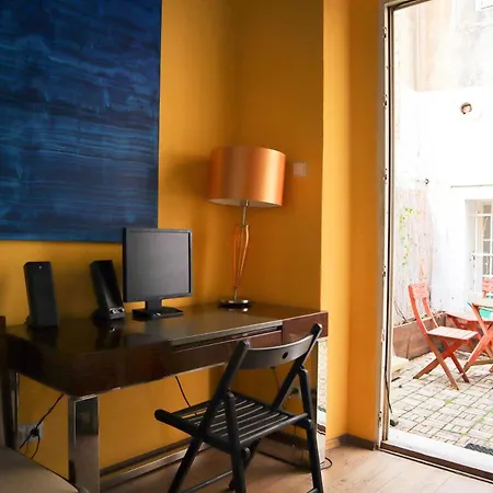 Albergue Charles Bridge &